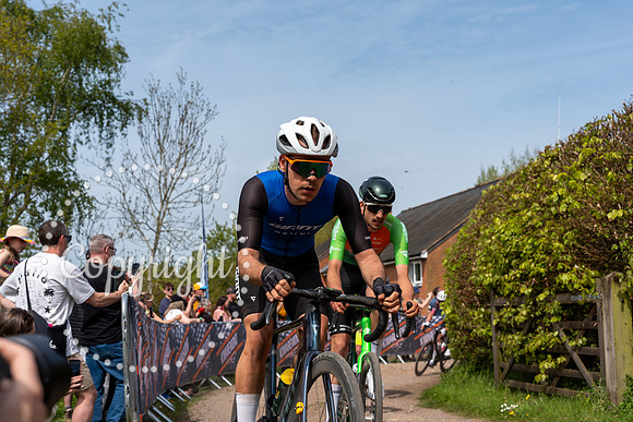20260426 - CiCLE -305